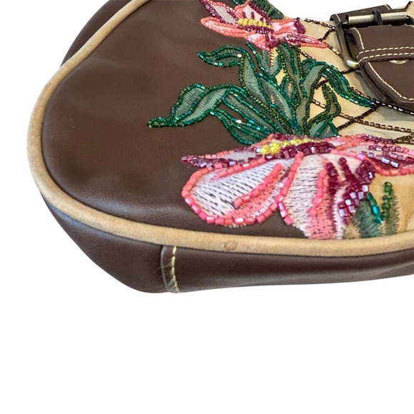 Isabella Fiore Hobo Bag - Picture 11 of 12